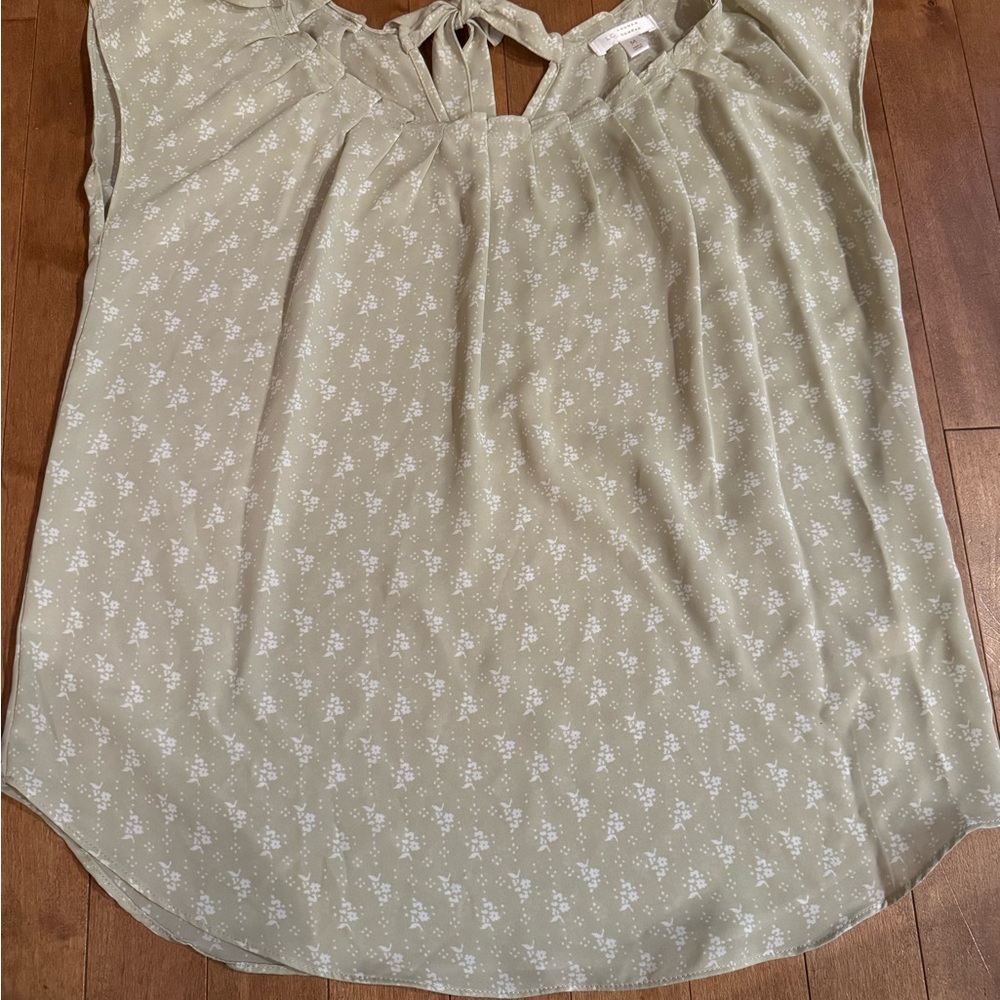 LC Lauren Conrad Light Green Floral Blouse